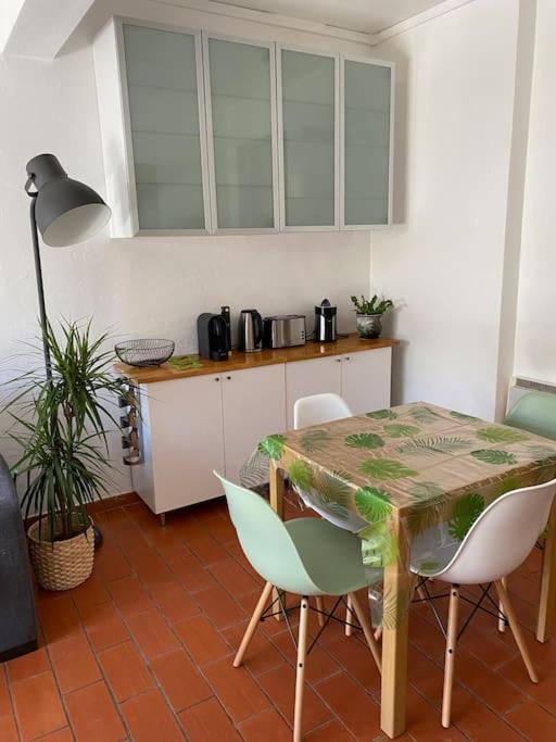 Simone, Appartement Maison, Quartier Calme, Grande Terrasse, Spa, Barbecue, 2 Chambres Fréjus Buitenkant foto